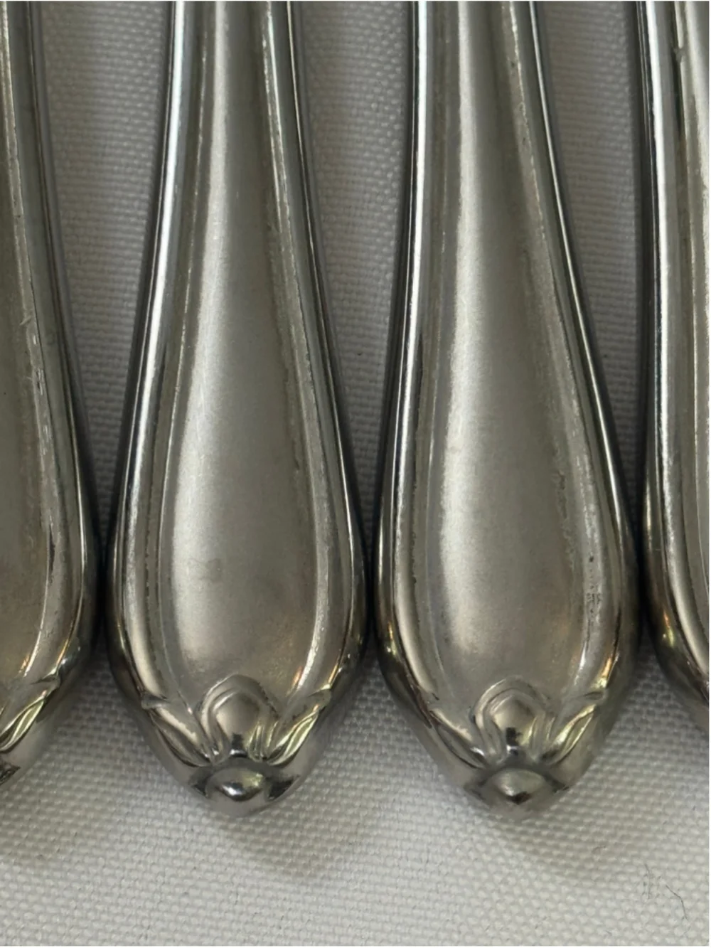 Gorham Melon Bud Frosted 18/10 Stainless Flatware 37 Pc Set Service for 8